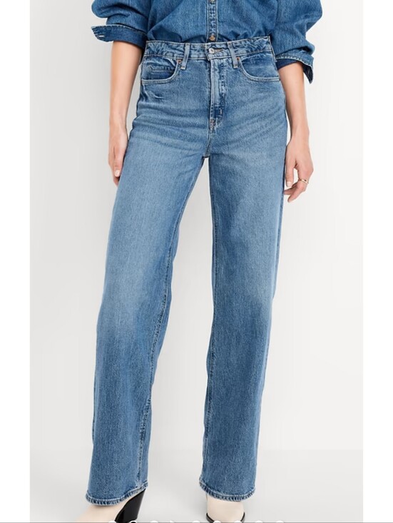 Old Navy Denim - Old Navy Extra High Rise Sky-Hi Wide Leg Jeans  Size 10